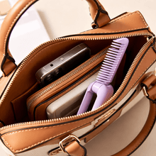 Cargar imagen en el visor de la galería, Cepillo Alisador Portátil Plegable - Beautycel
